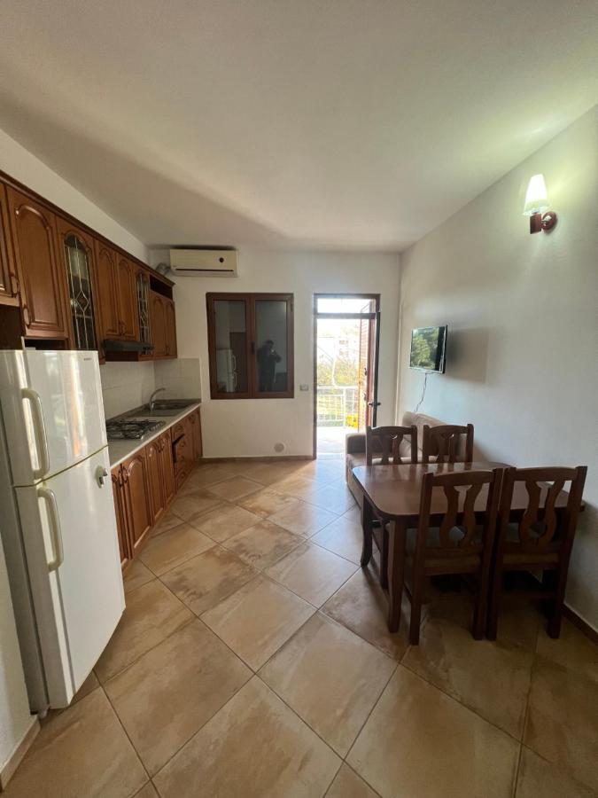 Kamberi Hotel & Apartments 2 Velipojë Εξωτερικό φωτογραφία