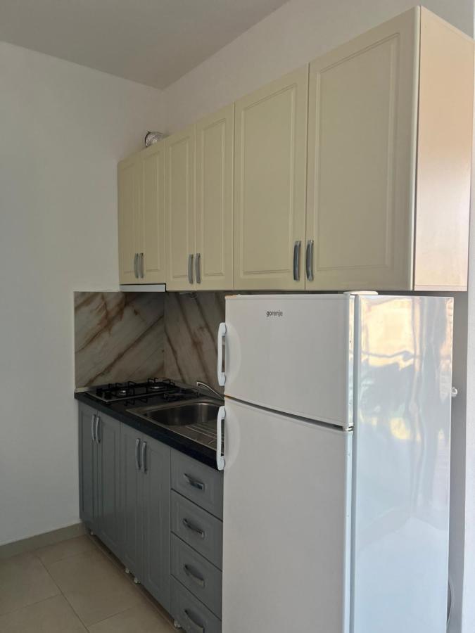 Kamberi Hotel & Apartments 2 Velipojë Εξωτερικό φωτογραφία