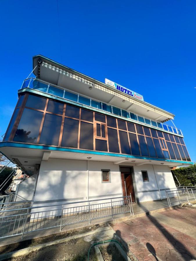 Kamberi Hotel & Apartments 2 Velipojë Εξωτερικό φωτογραφία
